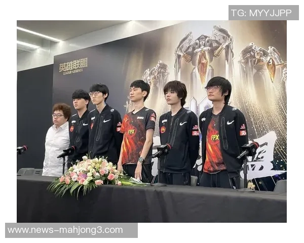 青年赛特别报道FPX逆袭之旅展现团队精神与不屈斗志实时新闻